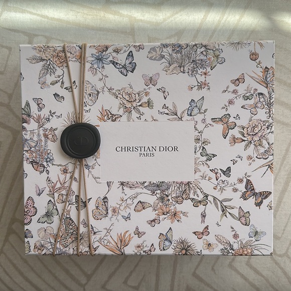 DIOR Collection PRIVEE small butterfly BOX only - Picture 9 of 14
